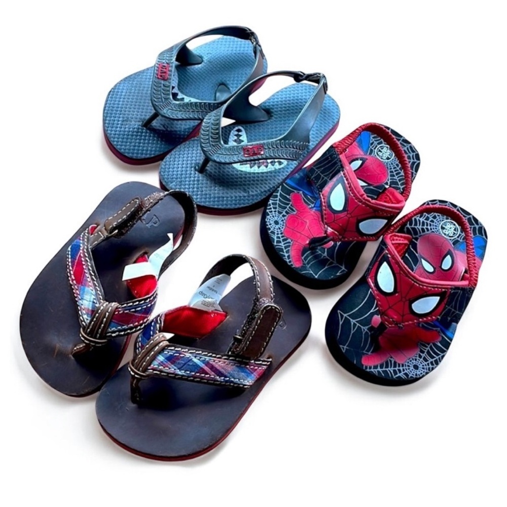 Bundle of Baby Gap & Spider-Man Flip Flop Sandals - size 5/6